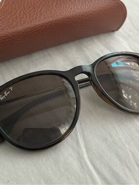 Ray Ban Sunglasses with Case - Polarized